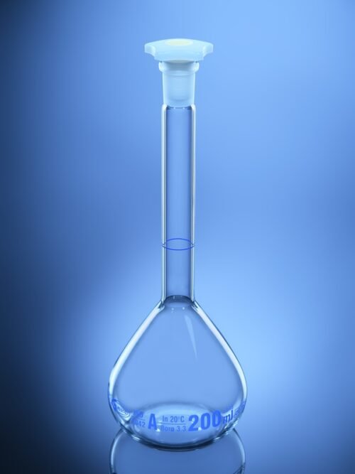 Volumetric Flask Class-A With PE Stopper Batch Certificate ISO