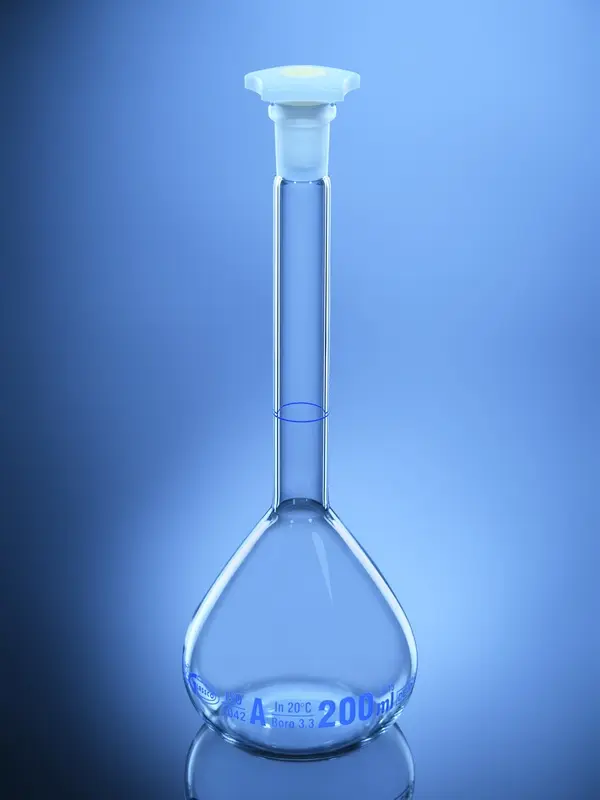 Volumetric Flask Class-A With PE Stopper Batch Certificate ISO