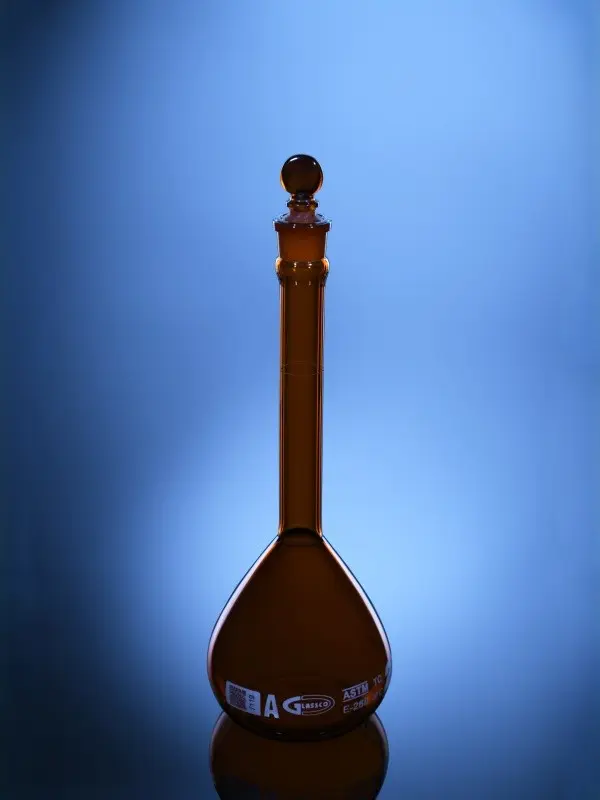 Amber Volumetric Flask Qr Coded With Penny Head Stopper