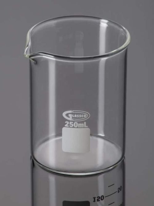 Beaker, Low Form with Spout, Quartzware Q230.235.01